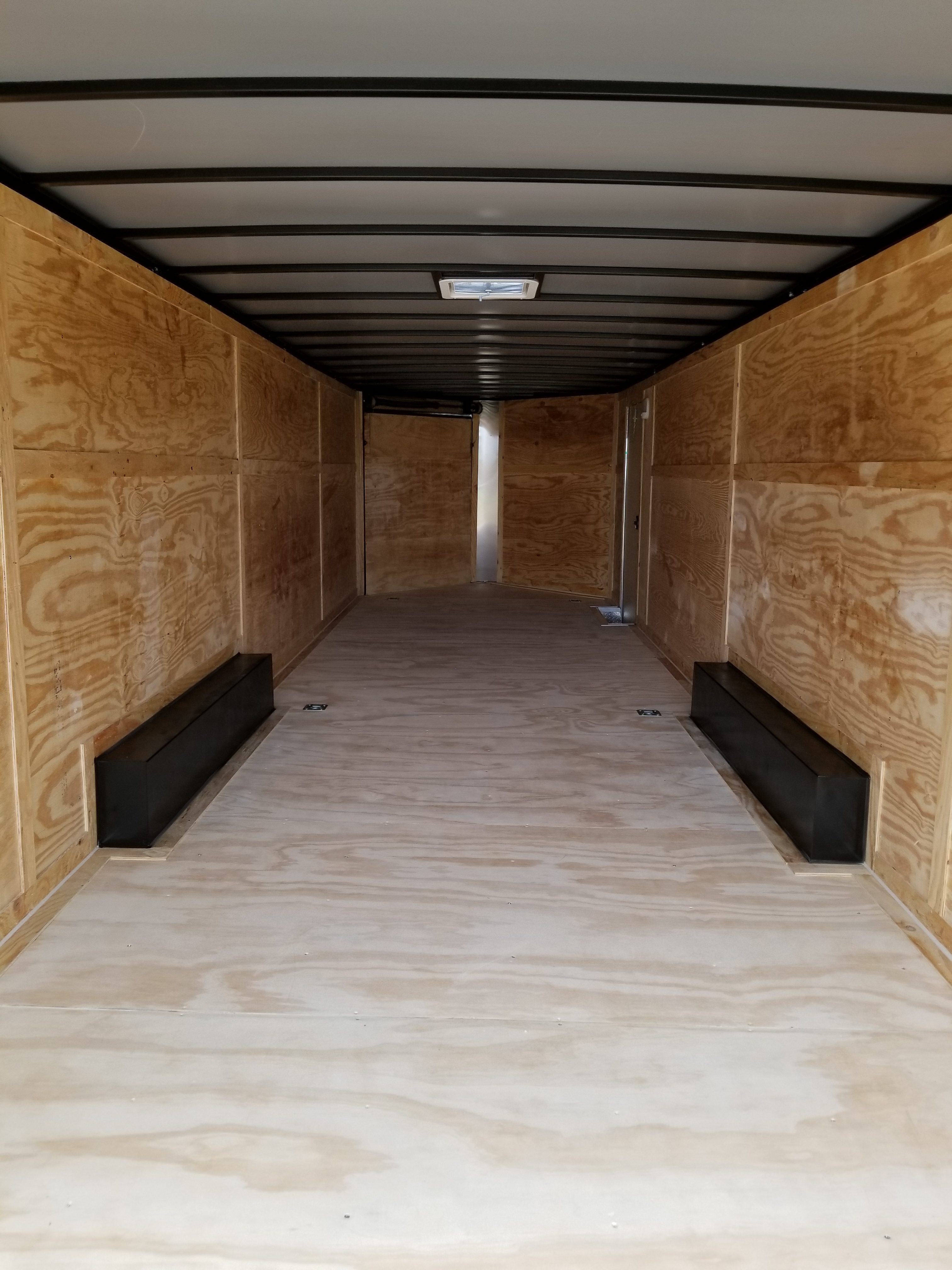 interior 8.5x30 trailer